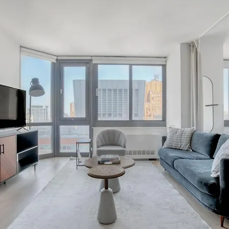 Tribeca Studio W Tons Of Light Gym Pool Nyc-118 Apartment